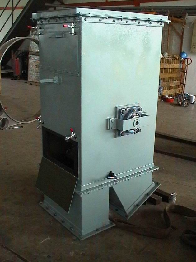 Drum magnetic separator